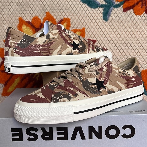 Converse Shoes - Converse A03679C
ONE STAR PRO OX
VINTAGE KHAKI/BLACK/EGRET
WMNS sneakers